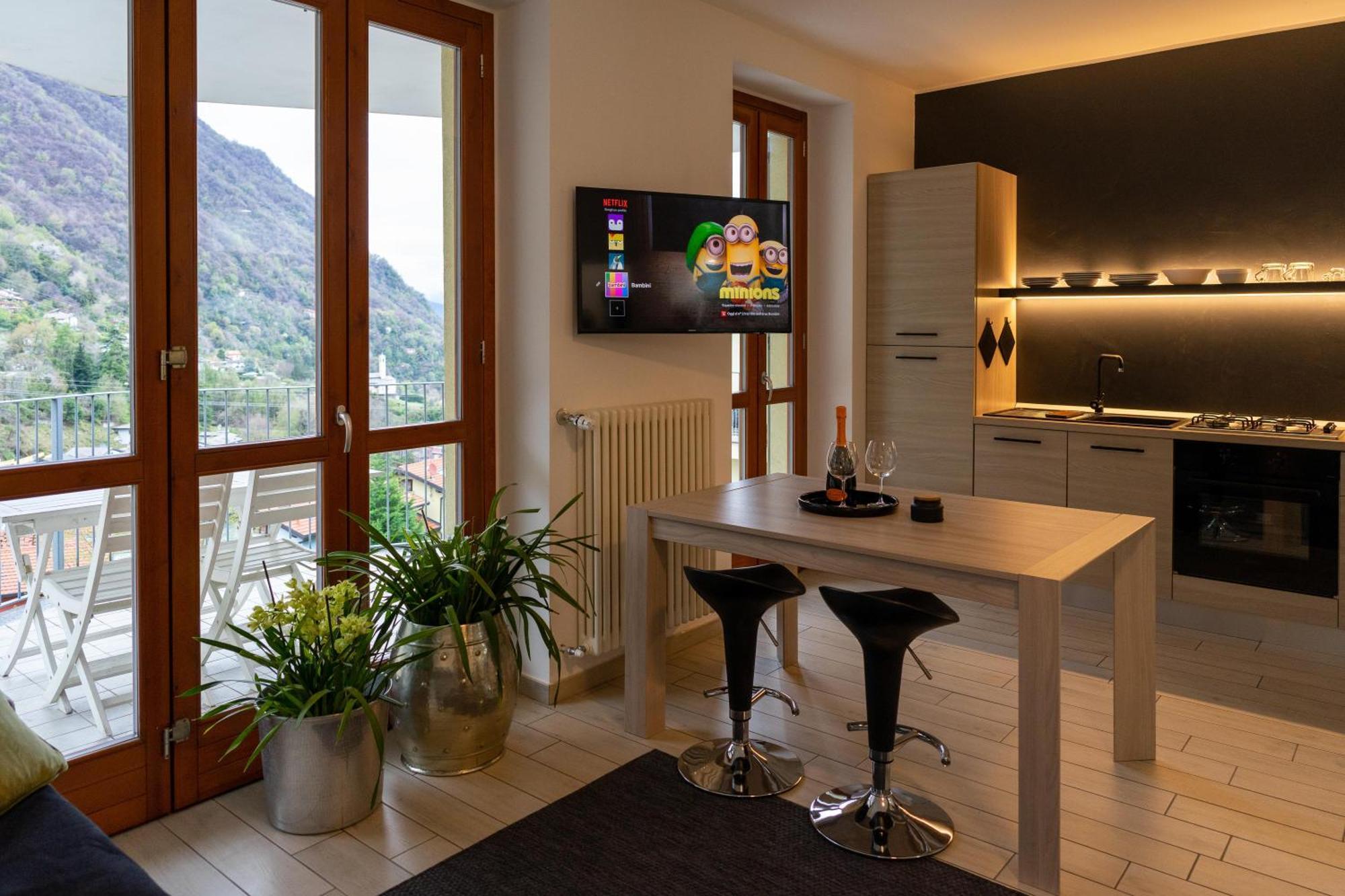 Vista Dolce Isola _ Lakeview Pool, Terrace & Garden Apartment آرجينيو المظهر الخارجي الصورة