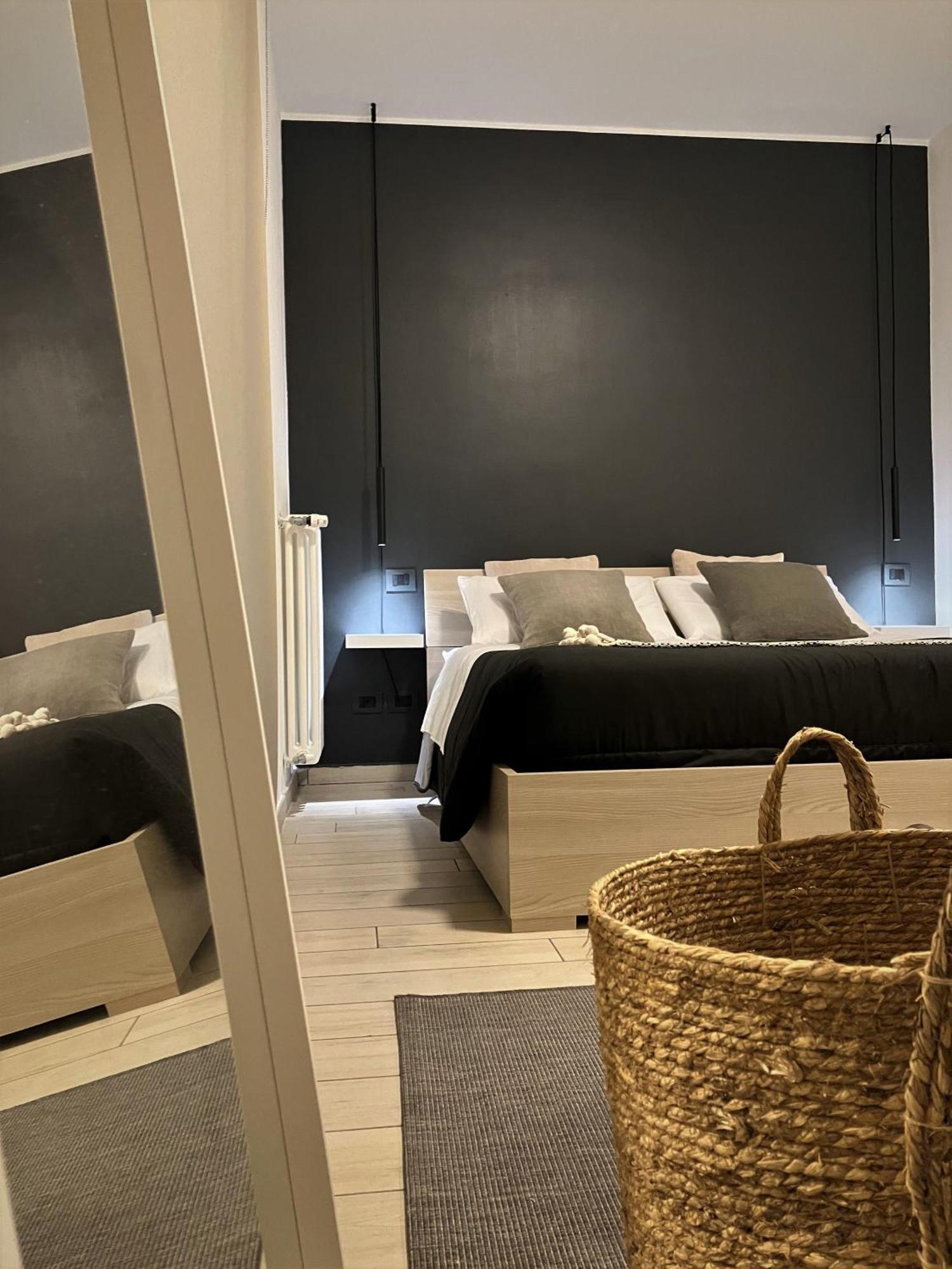 Vista Dolce Isola _ Lakeview Pool, Terrace & Garden Apartment آرجينيو المظهر الخارجي الصورة