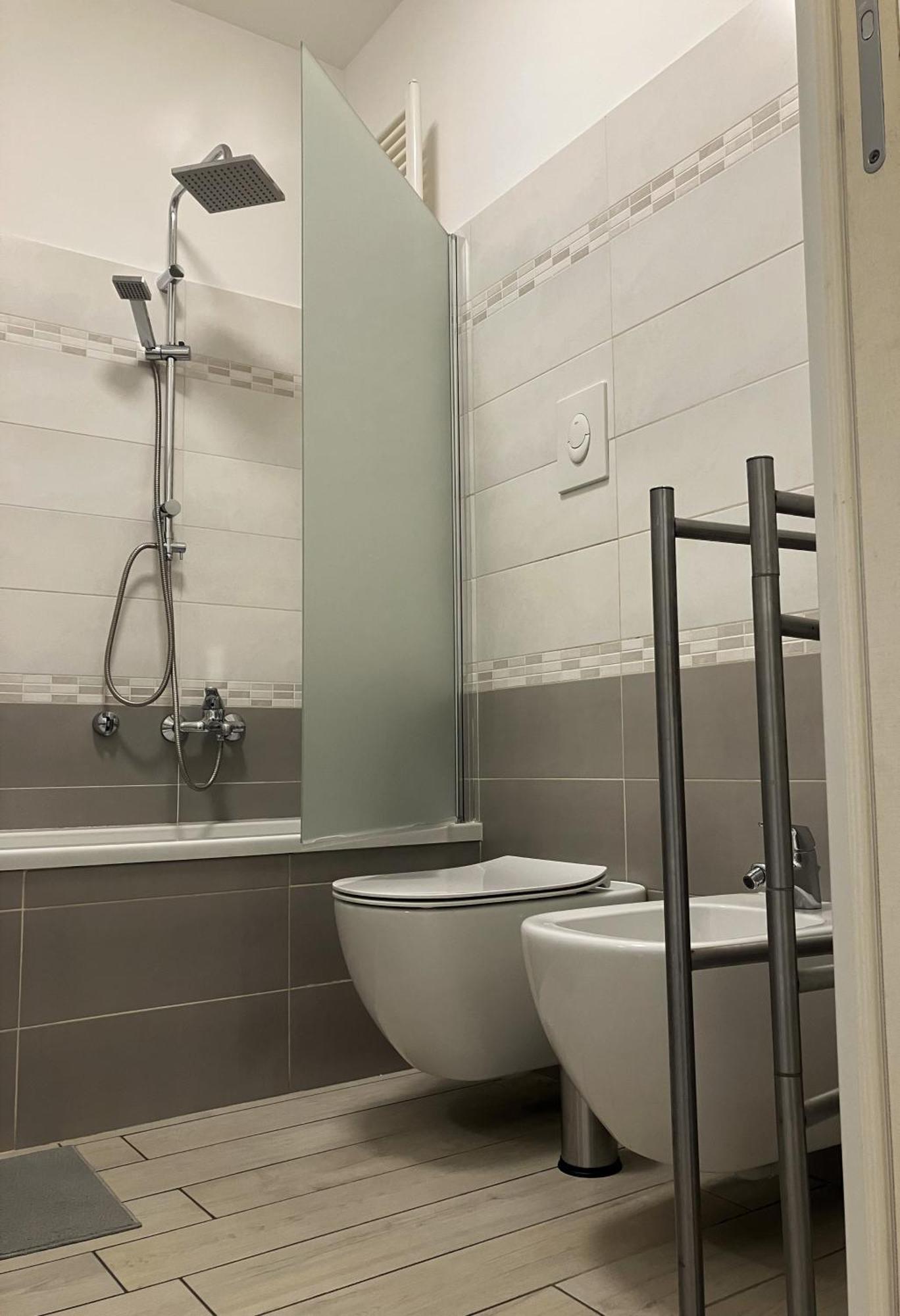 Vista Dolce Isola _ Lakeview Pool, Terrace & Garden Apartment آرجينيو الغرفة الصورة