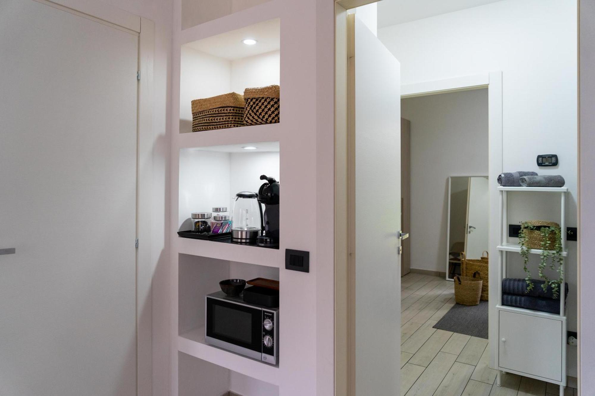 Vista Dolce Isola _ Lakeview Pool, Terrace & Garden Apartment آرجينيو الغرفة الصورة