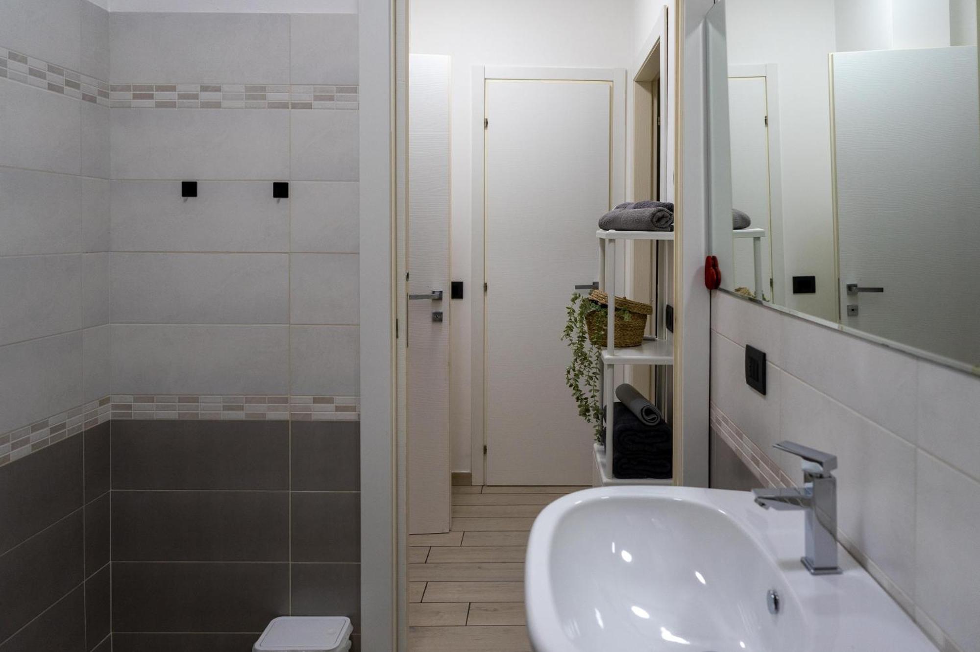 Vista Dolce Isola _ Lakeview Pool, Terrace & Garden Apartment آرجينيو الغرفة الصورة